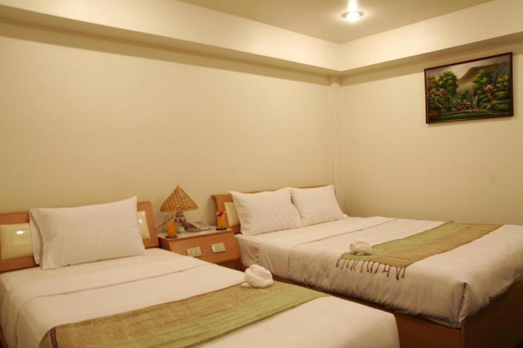 Ratchaphruek 2007 Hotel Chom Thong Esterno foto